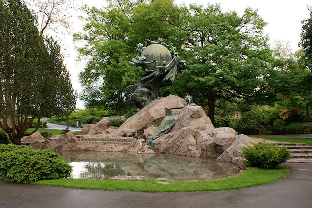 Weltpostdenkmal in Bern